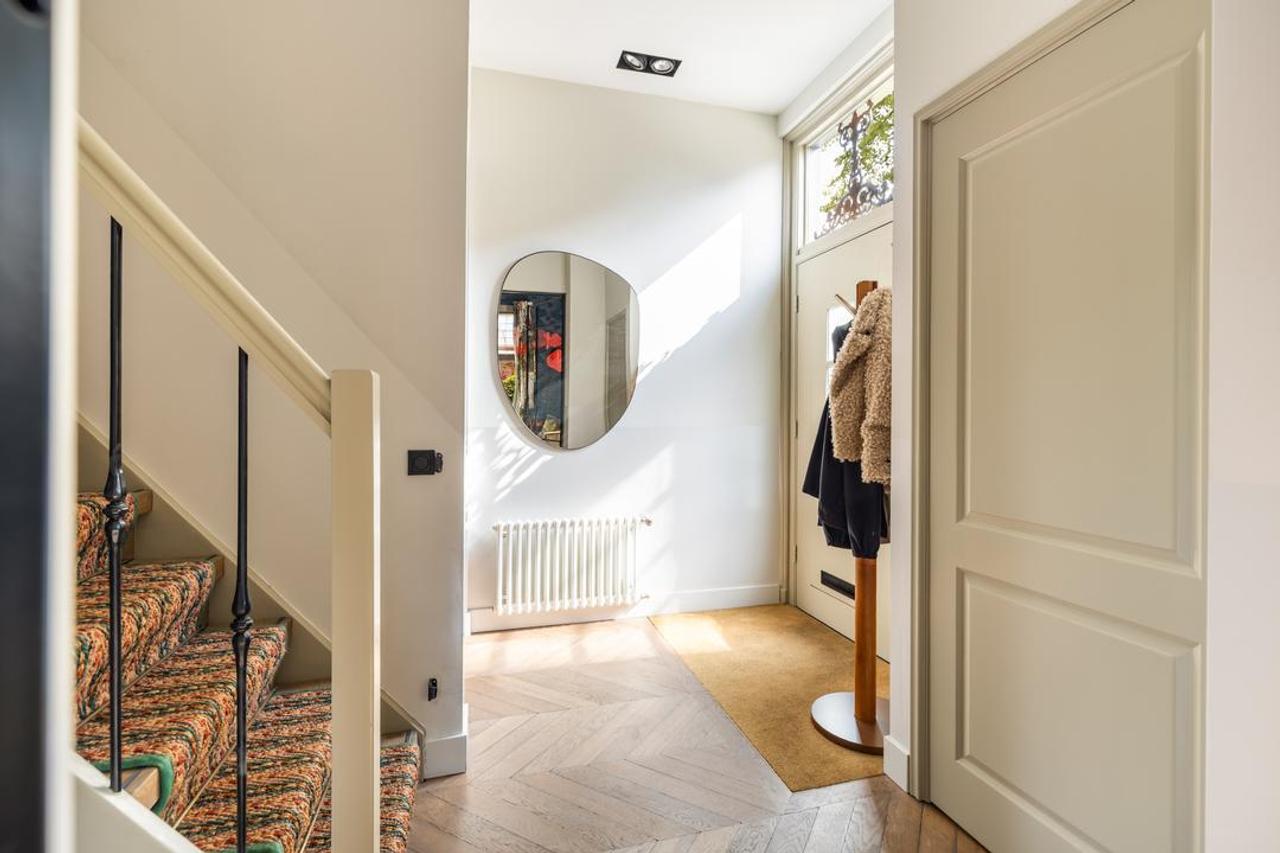 Vrijstaande villa met guesthouse - Afbeelding 4