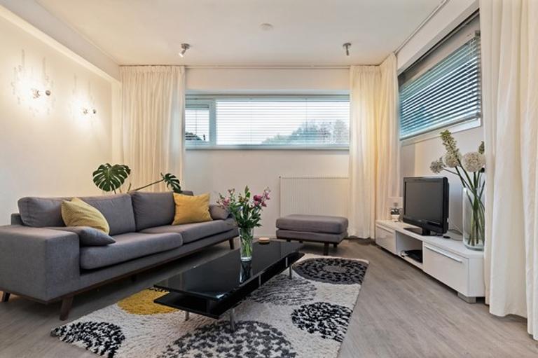 Gemeubileerd 2-kamerappartement - Afbeelding 2