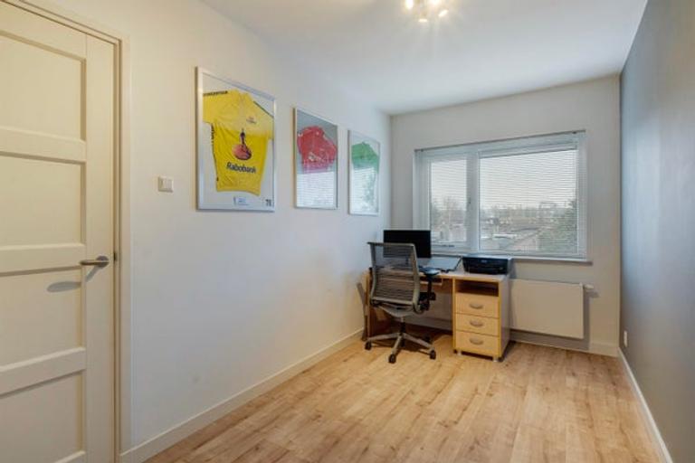 Gemeubileerd 3-kamerappartement met balkon - Afbeelding 18