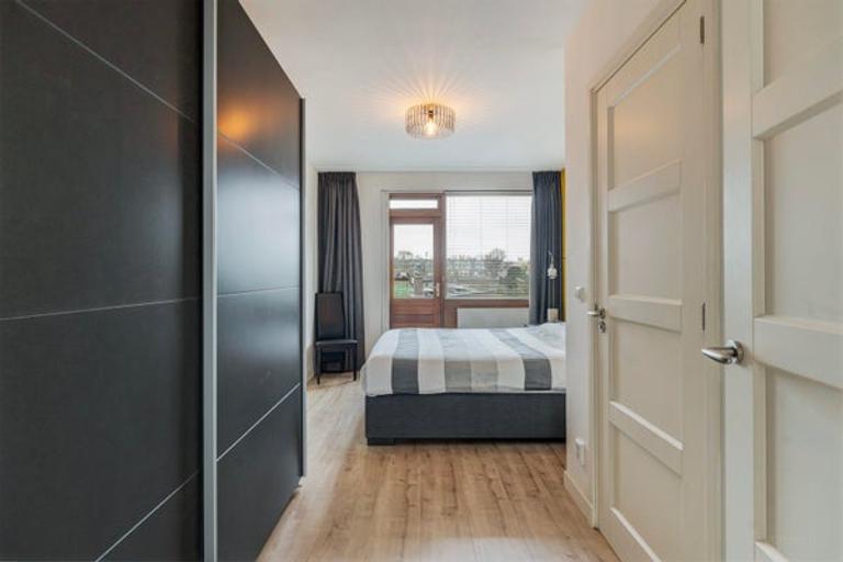 Gemeubileerd 3-kamerappartement met balkon - Afbeelding 14