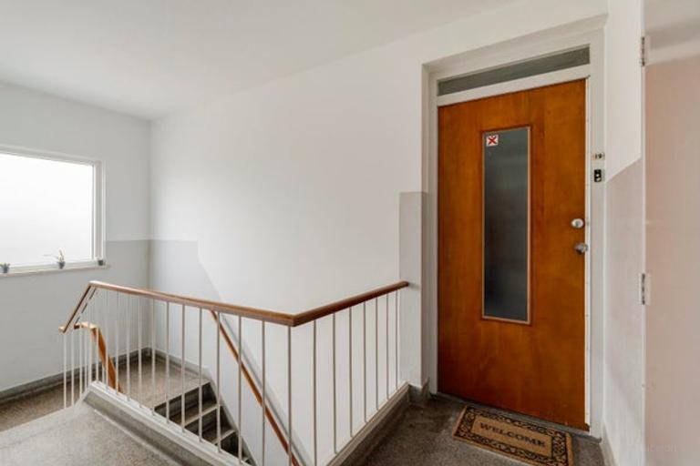 Gemeubileerd 3-kamerappartement met balkon - Afbeelding 3