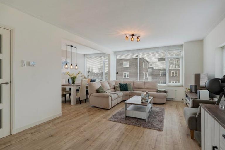 Gemeubileerd 3-kamerappartement met balkon - Afbeelding 5