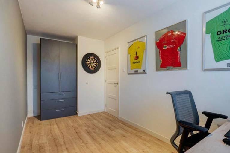 Gemeubileerd 3-kamerappartement met balkon - Afbeelding 17