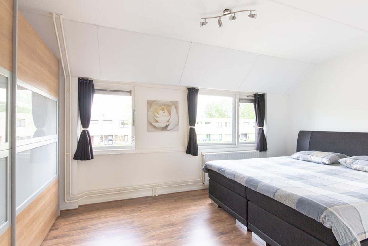 4-slaapkamer woning met tuin in Almere - Afbeelding 12