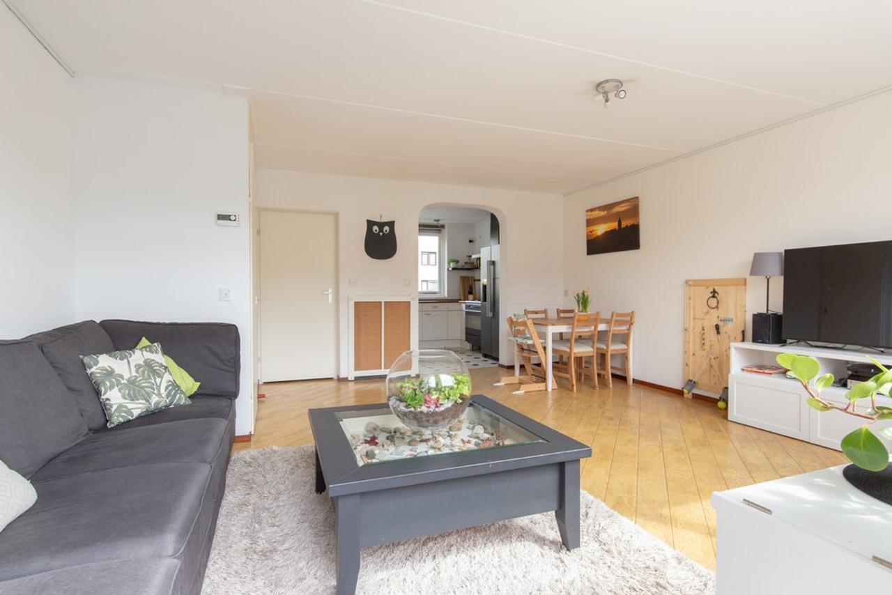 4-slaapkamer woning met tuin in Almere - Afbeelding 6