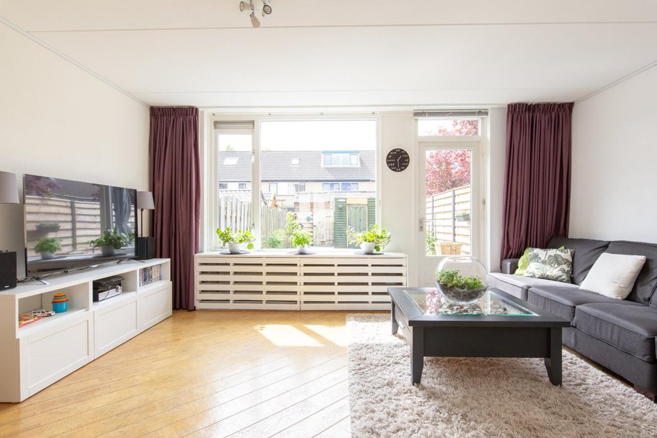 4-slaapkamer woning met tuin in Almere - Afbeelding 4