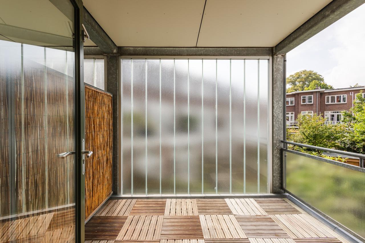 97m² living in a former church in Oudwijk - Image 9