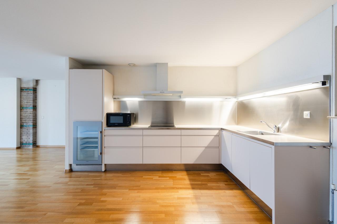 97m² living in a former church in Oudwijk - Image 17