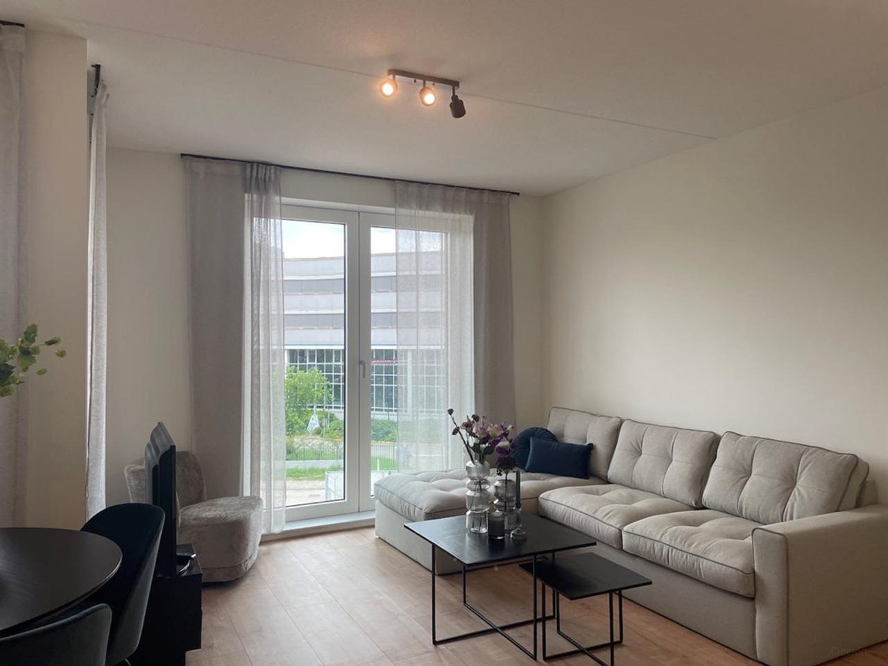 Furnished 2-Bedroom Apartment with Balcony - Image 1