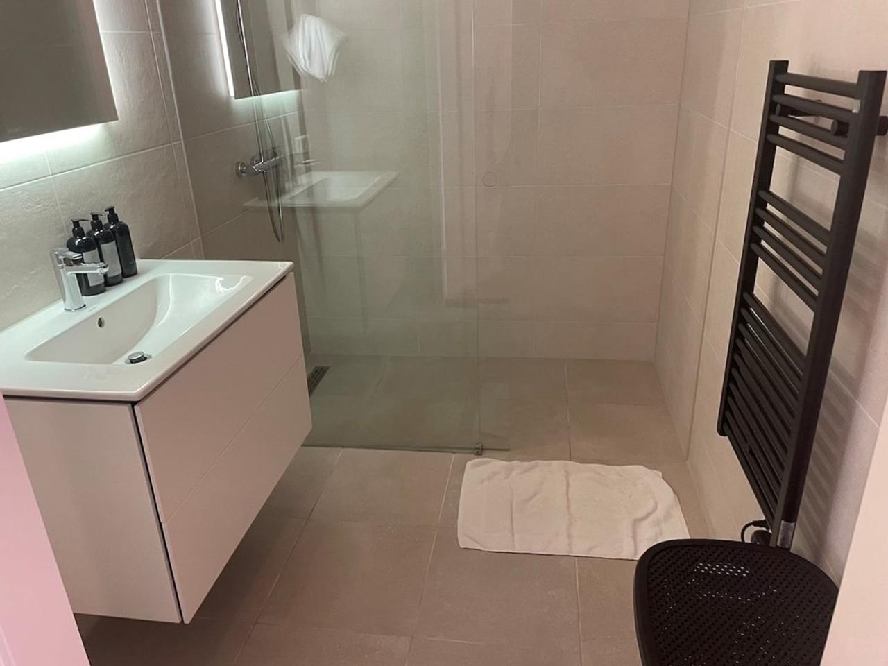 Furnished 2-Bedroom Apartment with Balcony - Image 8