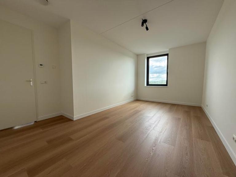 2-slaapkamerappartement met parking - Afbeelding 9
