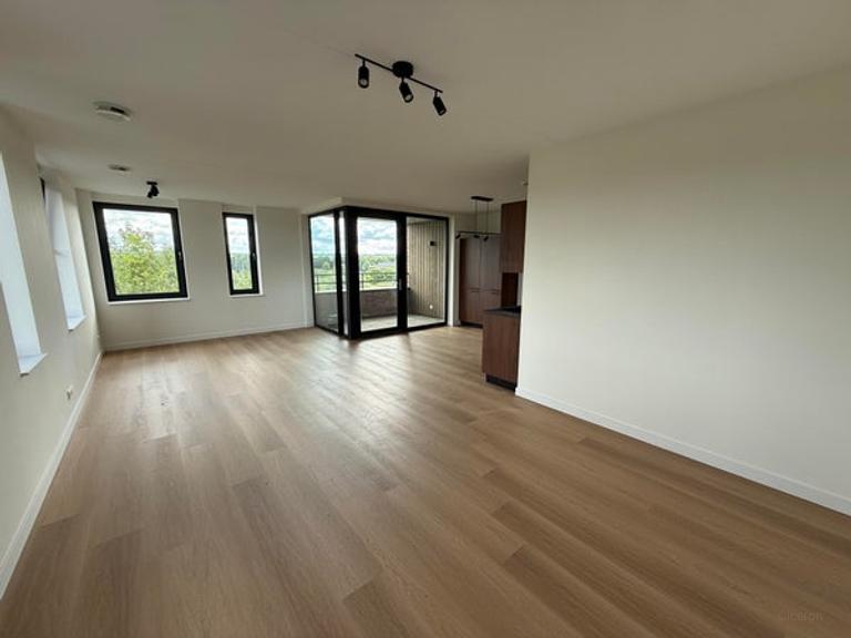 2-slaapkamerappartement met parking - Afbeelding 2