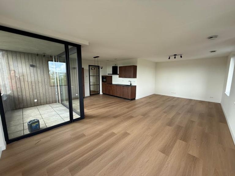 2-slaapkamerappartement met parking - Afbeelding 4