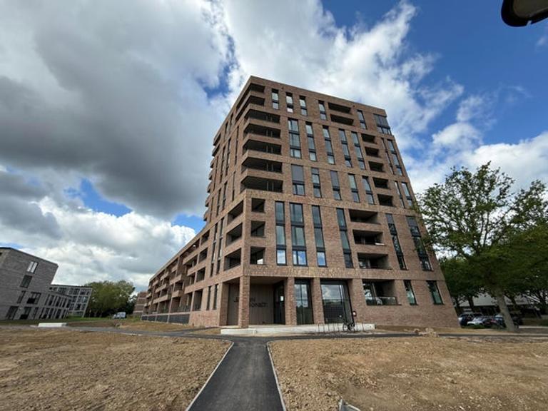 2-slaapkamerappartement met parking - Afbeelding 15