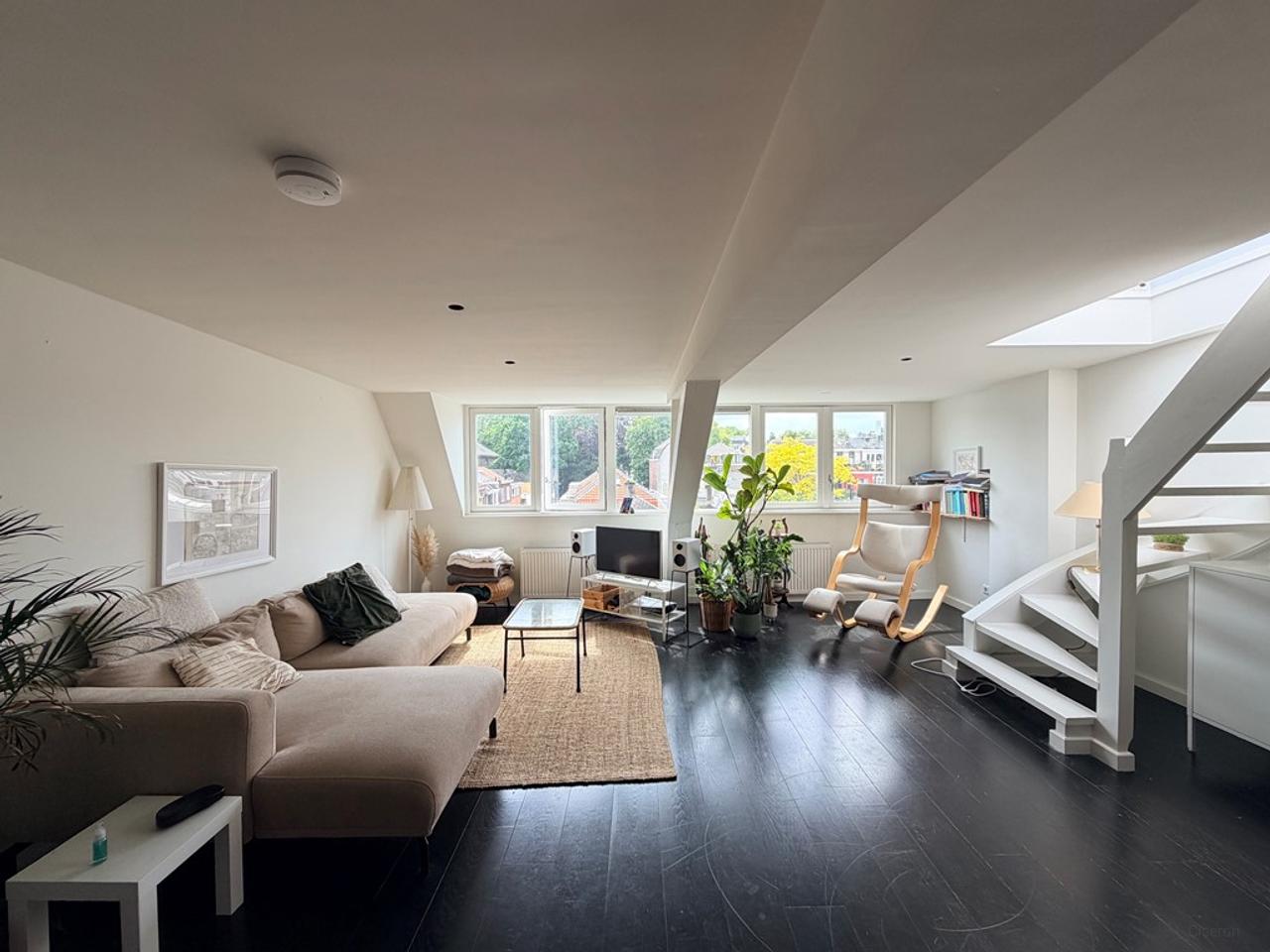 59m² apartment with a spacious roof terrace - Image 1