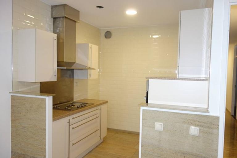 Licht 4-kamerappartement in Osdorp - Afbeelding 5