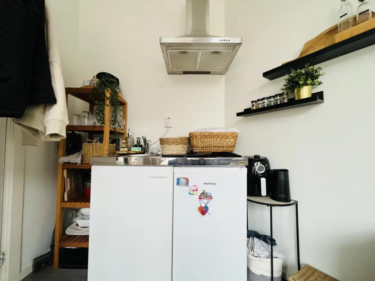 Kamer in Bezuidenhout, per direct - Afbeelding 4