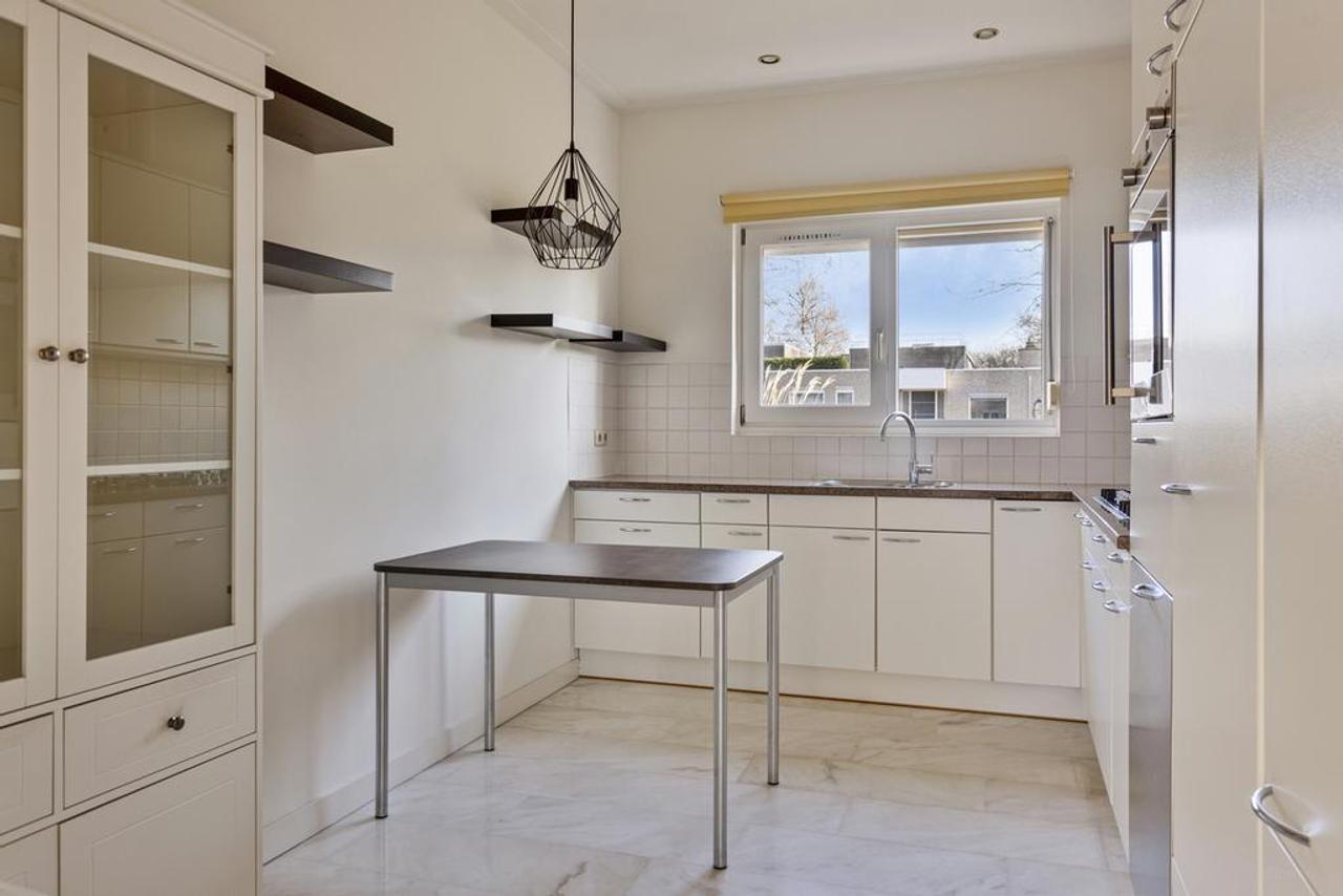 Gelijkvloers wonen met tuin en garage - Afbeelding 16