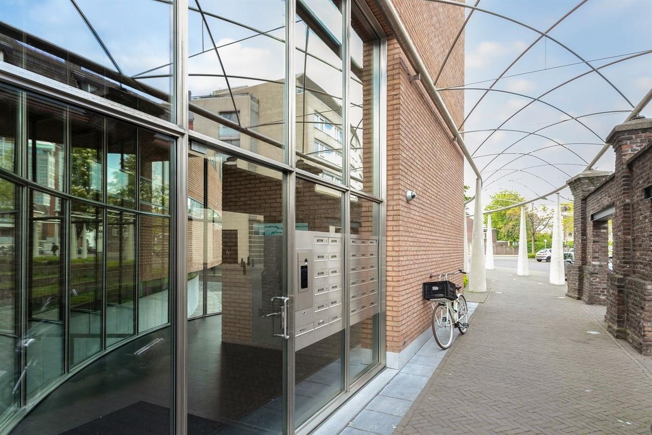 Gemeubileerd wonen in Céramique met parking - Afbeelding 16