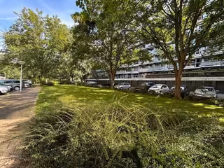 130 m2 apartment with elevator and balcony
