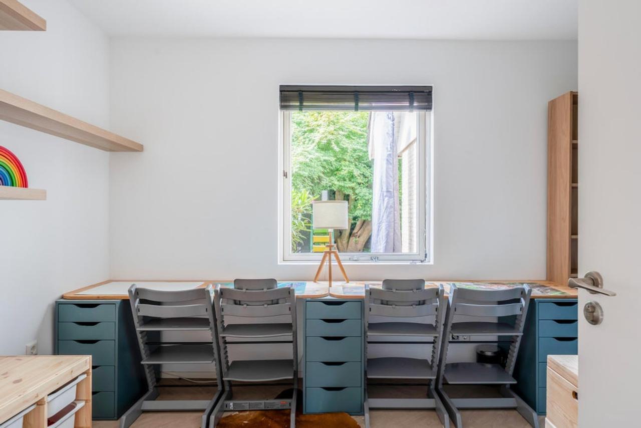 Vrijstaande villa met tuin aan het water - Afbeelding 7