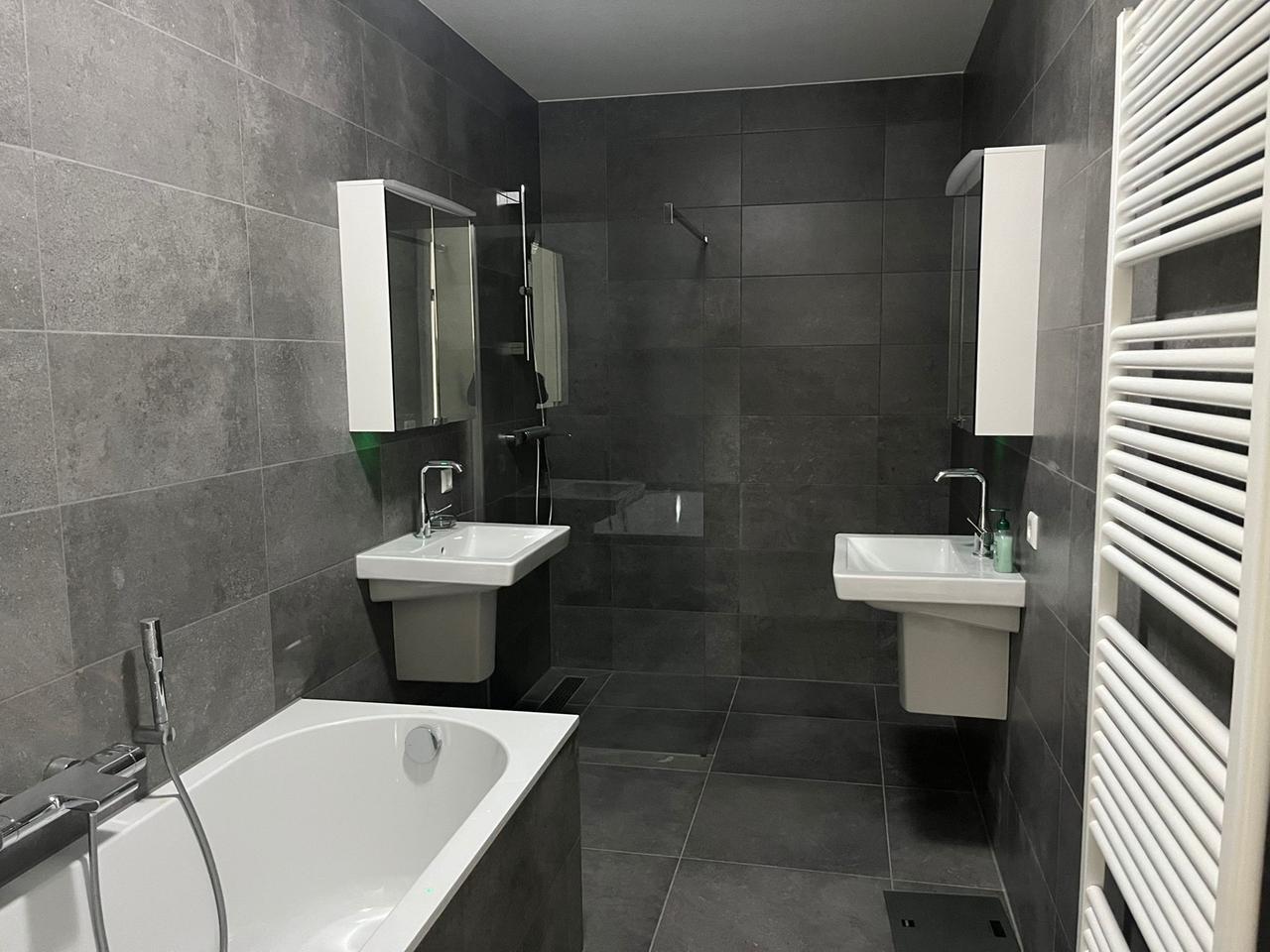 Furnished 3-room apartment with parking space - Image 12