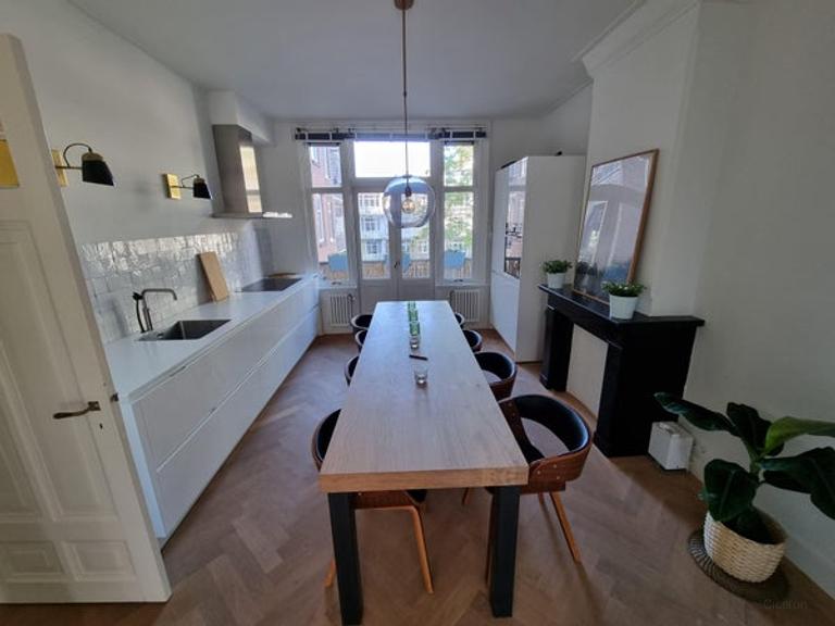 Gemeubileerd 3-kamerappartement West - Afbeelding 8