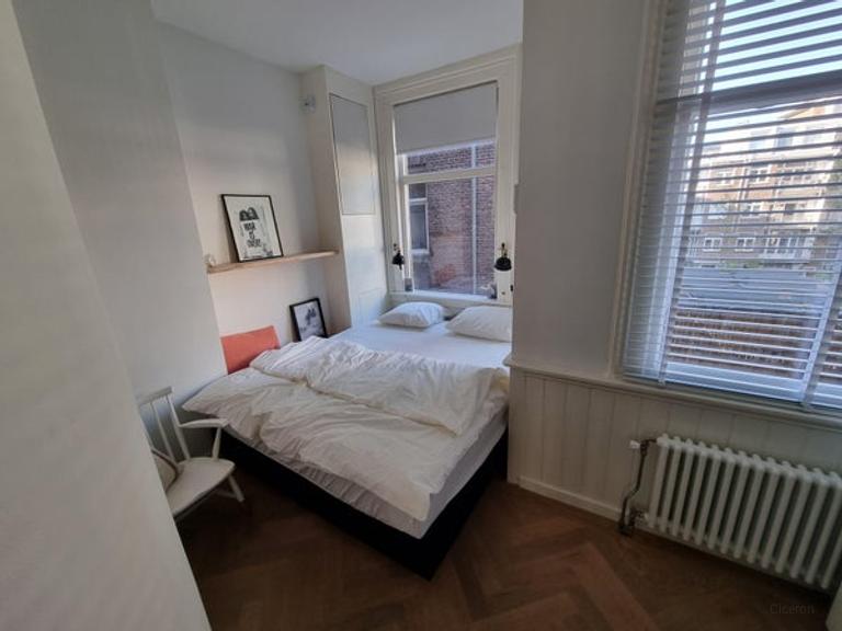 Gemeubileerd 3-kamerappartement West - Afbeelding 9