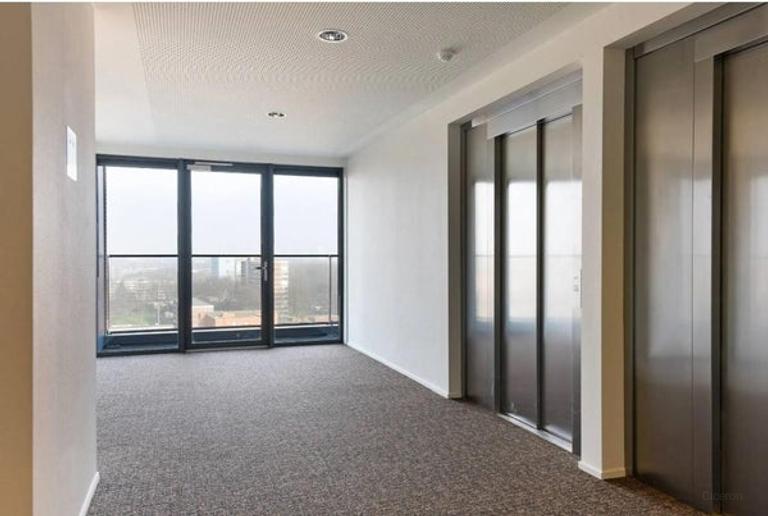 Furnished loft with balcony in Delft - Image 12