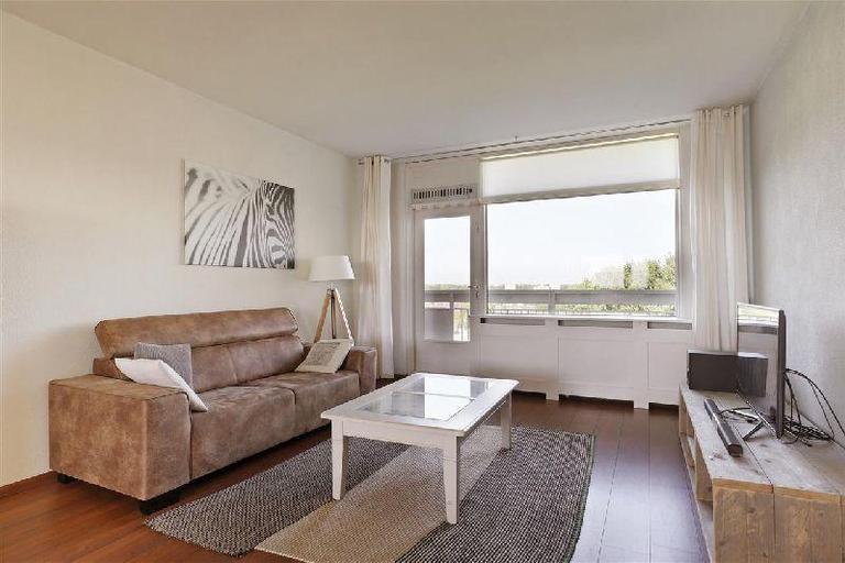 Licht 3-kamerappartement met balkon in Woensel - Afbeelding 4