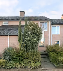 Eengezinswoning met tuin en carport in Heer