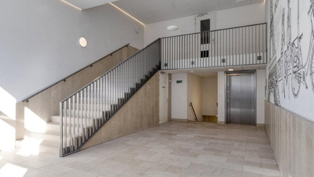 87 m² apartment with 2 bedrooms - Image 1