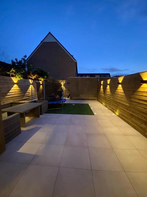 Ruime gezinswoning met tuin in De Aker - Afbeelding 13