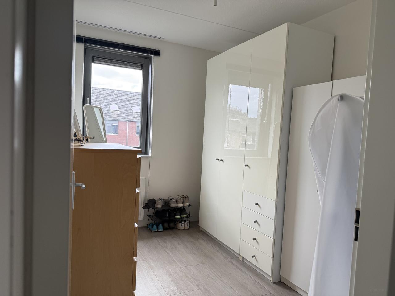Huis met tuin en 3 slaapkamers - Afbeelding 7