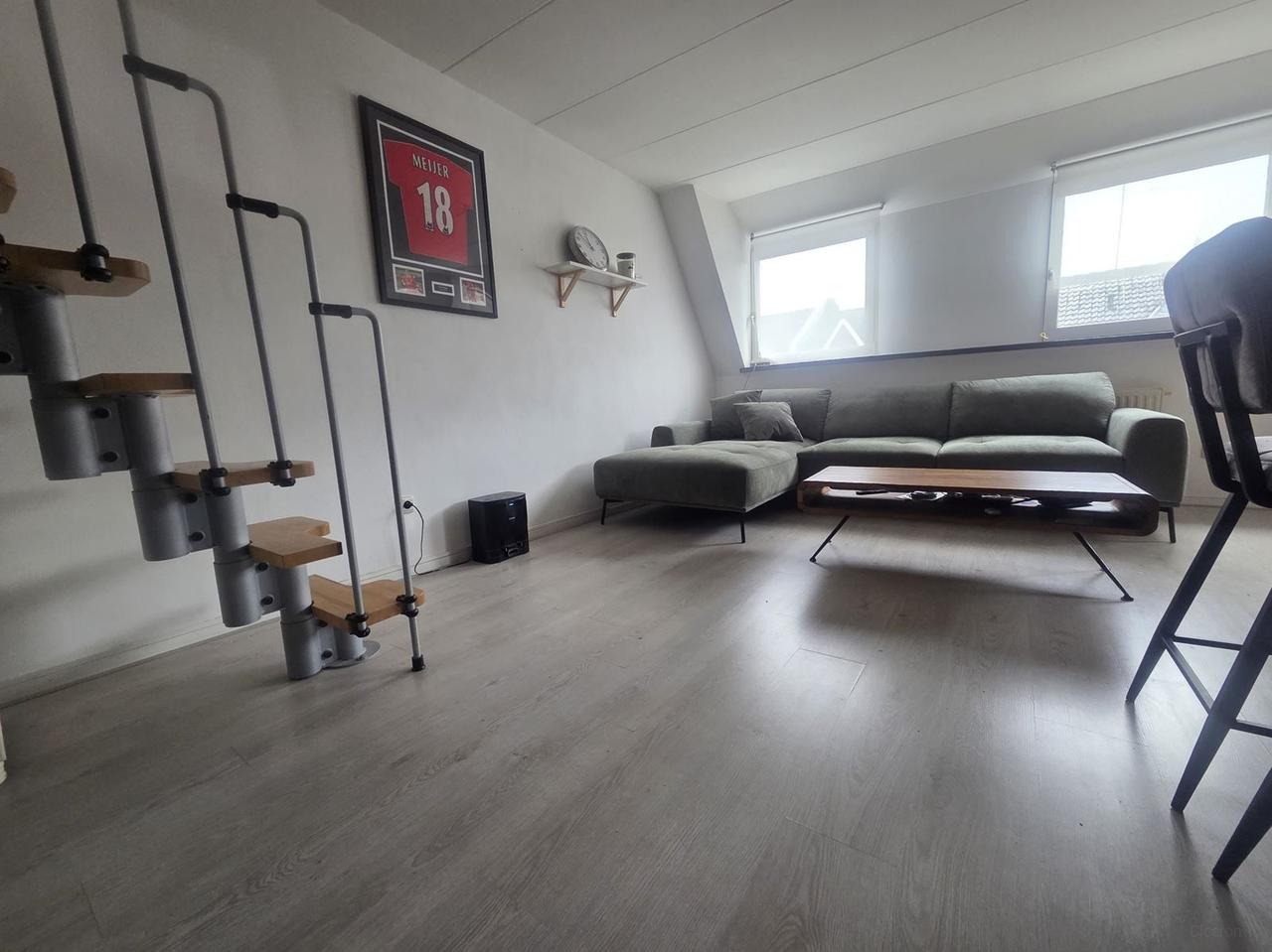 Licht loft-appartement met dakterras in Meerssen - Afbeelding 1