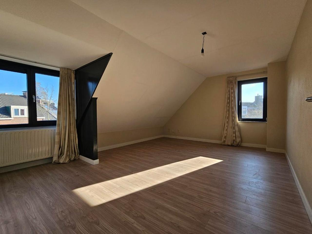 4 bedrooms and 2 bathrooms in De Blaak - Image 14