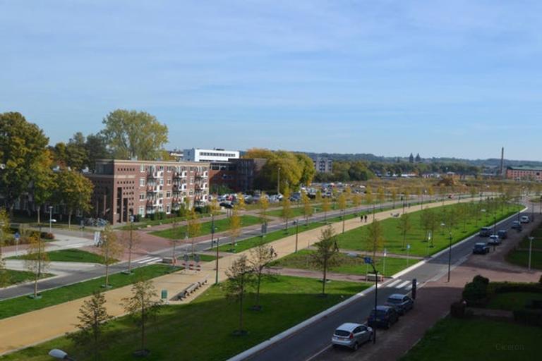 Gemeubileerd 3-slaapkamerappartement met parking - Afbeelding 9