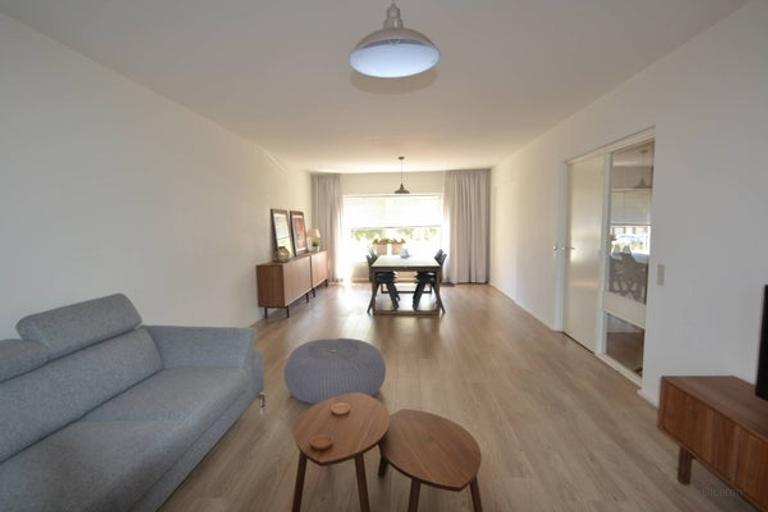 Gemeubileerd 3-slaapkamerappartement met parking - Afbeelding 2