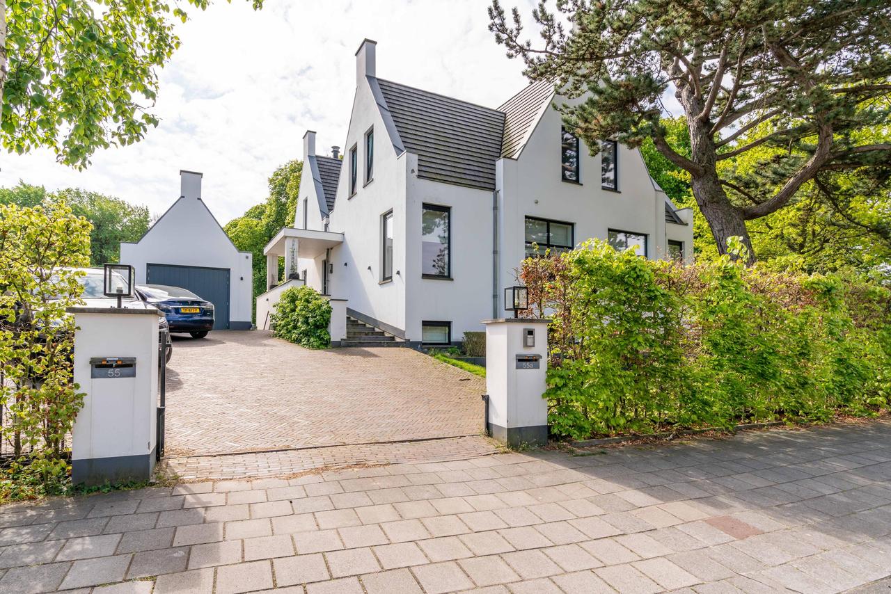 Groot appartement (256m2) aan de Bloemcamplaan - Afbeelding 1