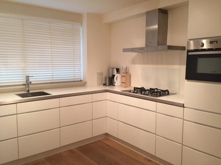 Gemeubileerd 3-kamerappartement met balkon - Afbeelding 6