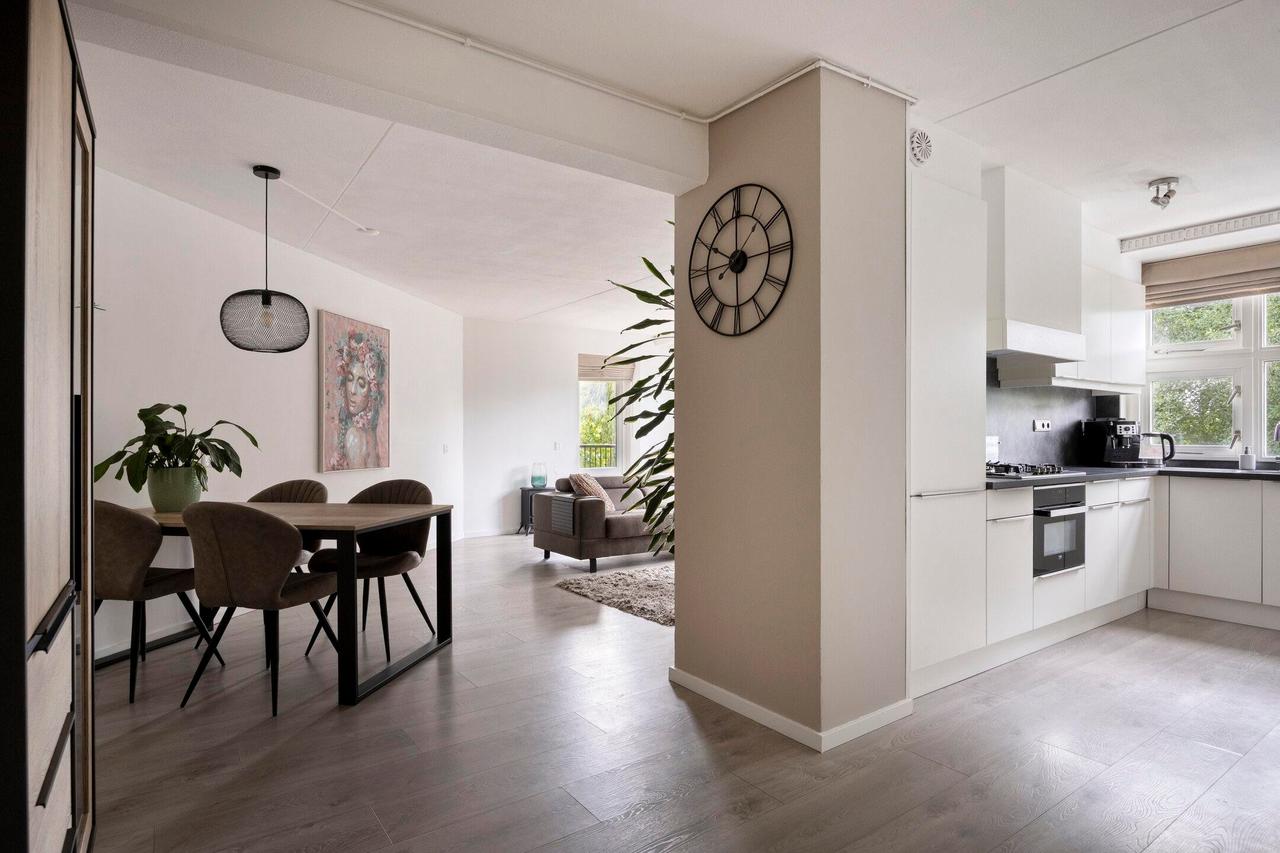 82 m² met 2 balkons in Rotterdam - Afbeelding 4
