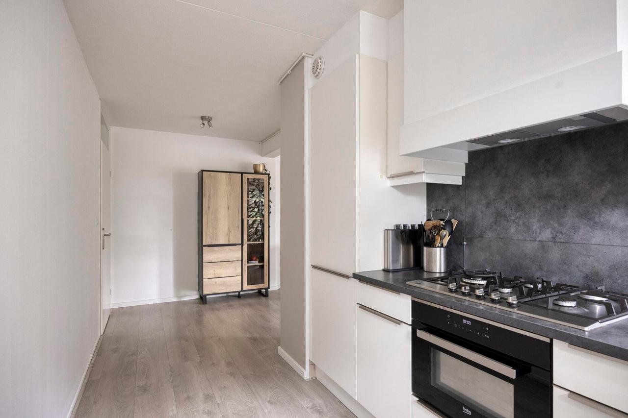 82 m² met 2 balkons in Rotterdam - Afbeelding 6