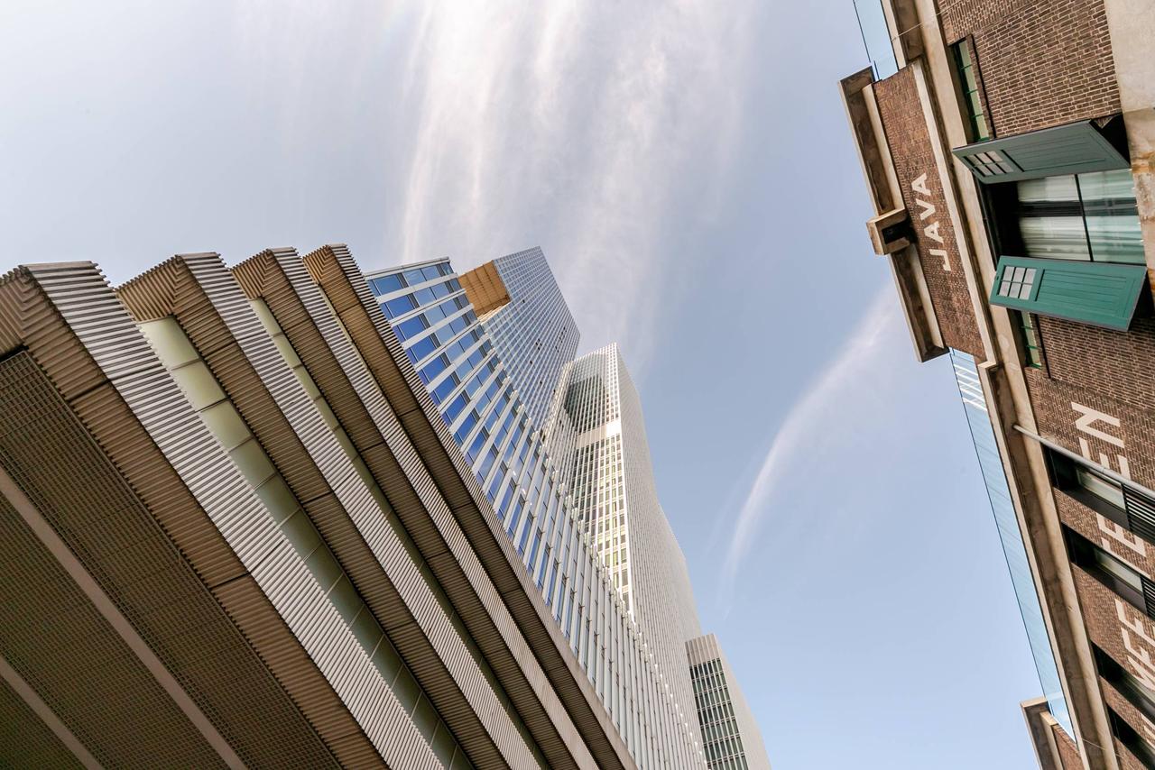 Living on the 22nd floor with a view of the Maas River - Image 1