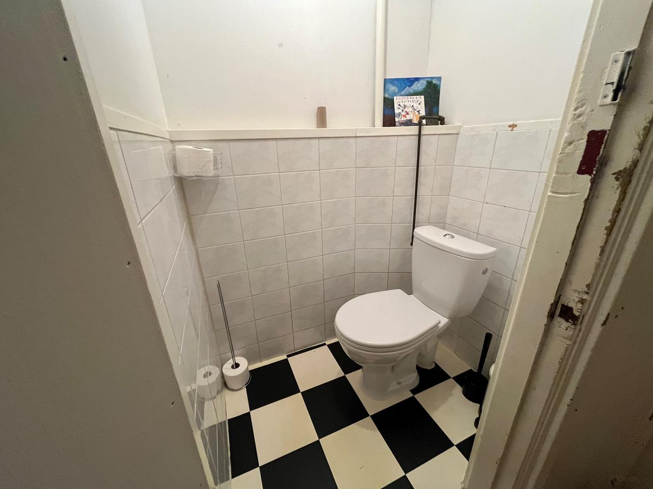 Student room of 25 m2 in Helpman - Image 8
