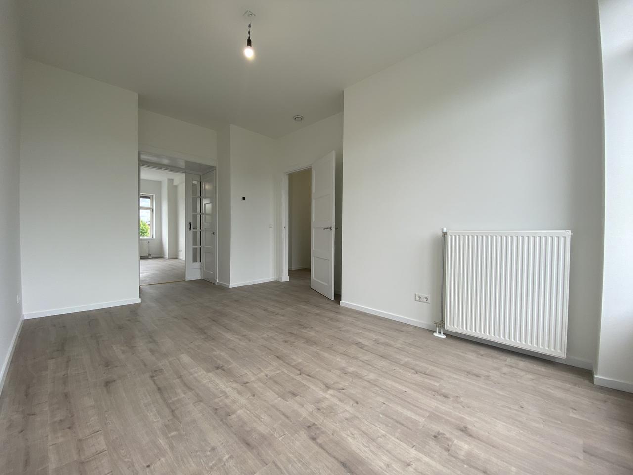 100 m² dubbelbovenhuis aan het water - Afbeelding 2