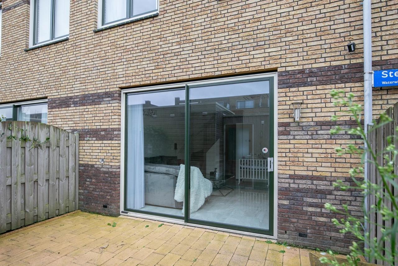 2-bedroom apartment with parking in Poort - Image 13
