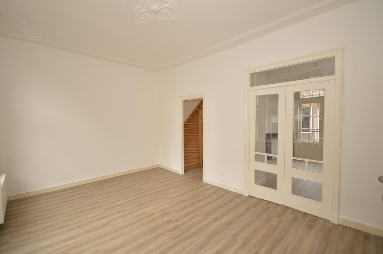 3-slaapkamer bovenwoning in centrum - Afbeelding 4