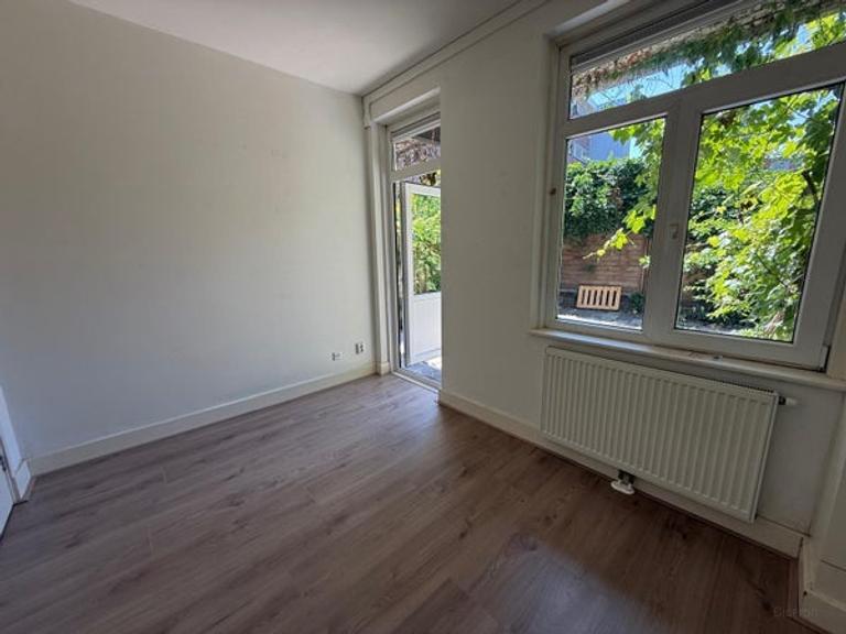 2-slaapkamerappartement met tuin in West - Afbeelding 8