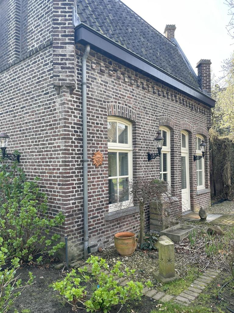 Living in a former chapel - Image 2