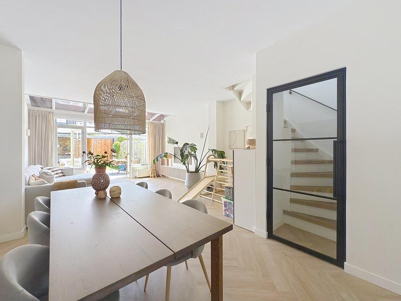 Gemeubileerd familiehuis met tuin - Afbeelding 2